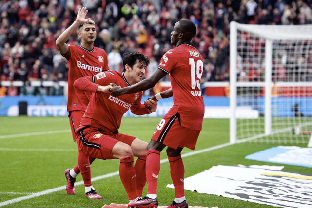 آزمون: فکرمان جای دیگری بود نه بازی با انگلیس/ از بچگی با قلعهنویی کار کردم