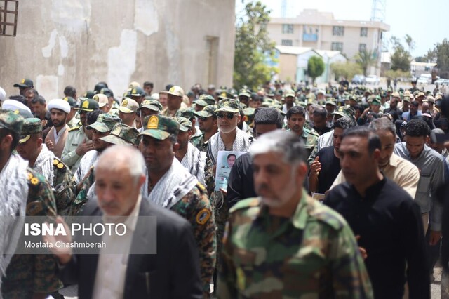 پیکر شهید سرگرد سعید مریدی در بندرعباس تشییع شد