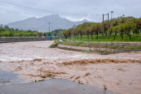 طغیان رودخانه خرم رود با ورود سامانه بارشی جدید در خرم آباد