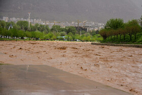 طغیان رودخانه خرم رود با ورود سامانه بارشی جدید در خرم آباد