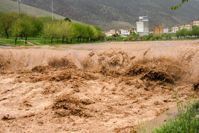 طغیان رودخانه خرم رود با ورود سامانه بارشی جدید در خرم آباد