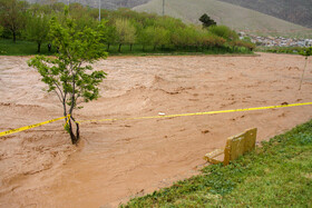 طغیان رودخانه خرم رود با ورود سامانه بارشی جدید در خرم آباد