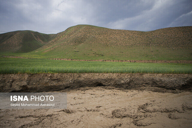 آب شرب شهر برخوردار قطع شد/طغیان رودخانهها در بخش پاپی خرمآباد