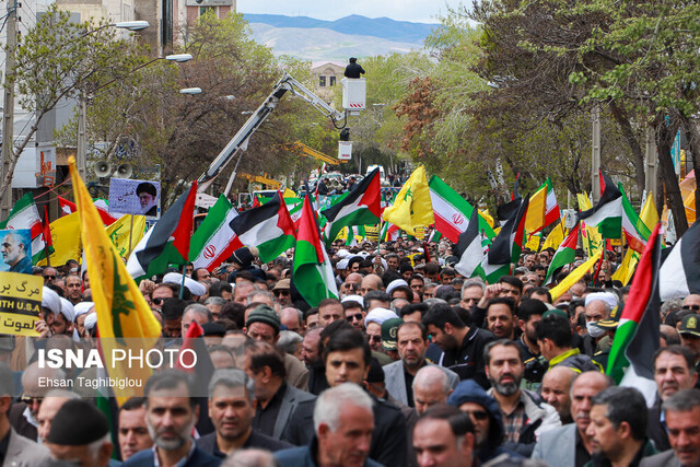 خبرگزاری فرانسه: هزاران نفر در ایران در هم‌بستگی با فلسطینی‌ها به خیابان‌ها آمدند