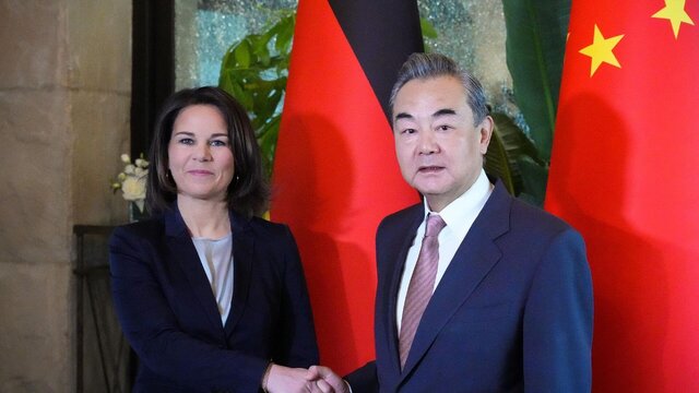 وانگ یی: چین روی حمایت آلمان برای اتحاد دوباره با تایوان حساب می‌کند