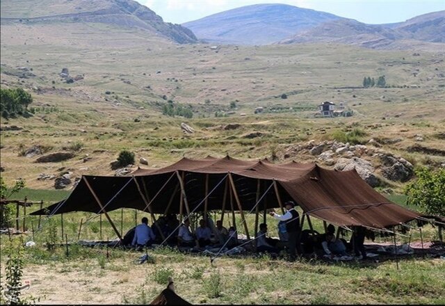 خسارت ۷۵ میلیاردی به زیرساختهای عشایری لرستان/ ۱۵ کانون عشایری خسارت دیدند خسارت ۷۵ میلیاردی به زیرساختهای عشایری لرستان/ ۱۵ کانون عشایری خسارت دیدند