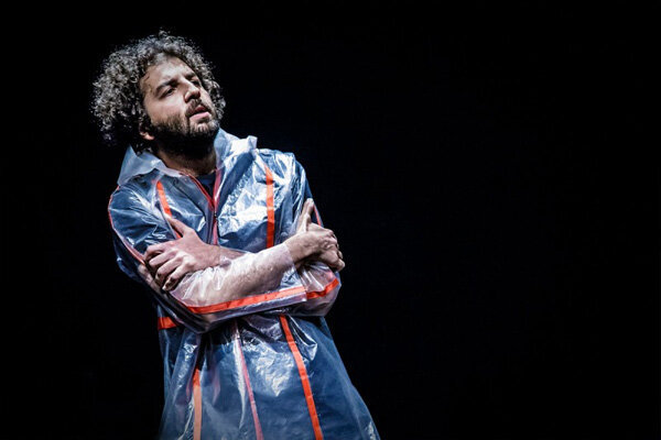 ادامه معرکهگیری سیاوش طهمورث و ورود مردمان خشمگین