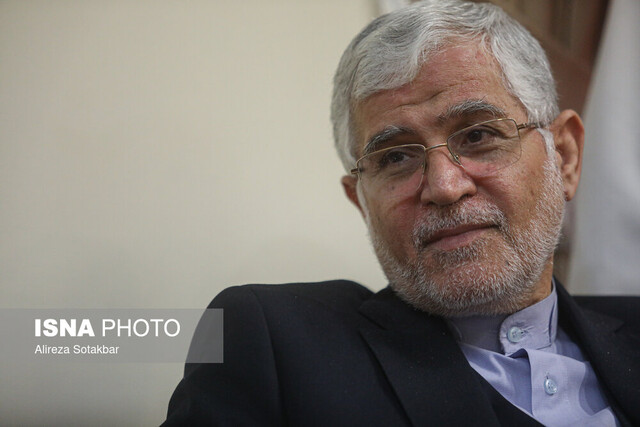 ولی الله محمدی نصرآبادی مدیرکل آفریقای وزارت امور خارجه جمهوری اسلامی ایران رئیسی به آفریقا میرود/ با آفریقا لغو روادید نداریم/ ایرانیان شناخت خوبی از آفریقا ندارند