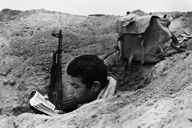 تصویر تزیینی است ۱۷سال گمنامی یک قاری شهید