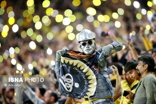 سپاهان خط و نشان کشید، وزیر دست به جیب شد! سپاهان خط و نشان کشید، وزیر دست به جیب شد!