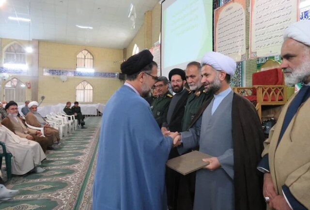 معنویت و بصیرت شاخصههای پاسداران است