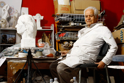 تا زلزله نیامده، مجسمهها را نجات دهید