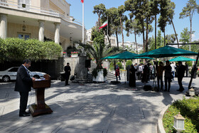 سيد عزت الله ضرغامي وزير ميراث فرهنگي،‌گردشگري و صنايع دستي در حاشیه جلسه هیات دولت - ۳۰ فروردین