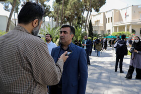 علی سلاجقه معاون رئيس‌ جمهور و رئيس سازمان حفاظت محيط زيست در حاشیه جلسه هیئت دولت  - ۳۰ فروردین