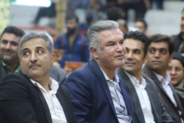 یک اختتامیه فوتبالی با حضور «حمید استیلی» در شهر انار