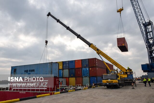 صادرات ۱۱۴۴ تی.ای.یو کانتینر از بندر آستارا به بندر آکتائو قزاقستان در سال ۱۴۰۱