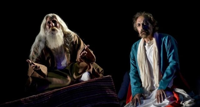 تا مچ پا خیس شدهایم ولی ادعا داریم دریا رفتهایم!