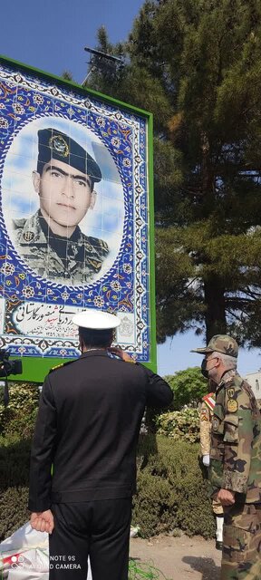 رونمایی از تمثال شهید نگارستانی و یادواره ۲ شهید ارتش در کرمان برگزار شد