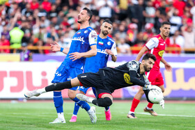 صدمین شهرآورد تهران دیدار تیم‌های استقلال و پرسپولیس - هفته بیست و هفتم لیگ برتر