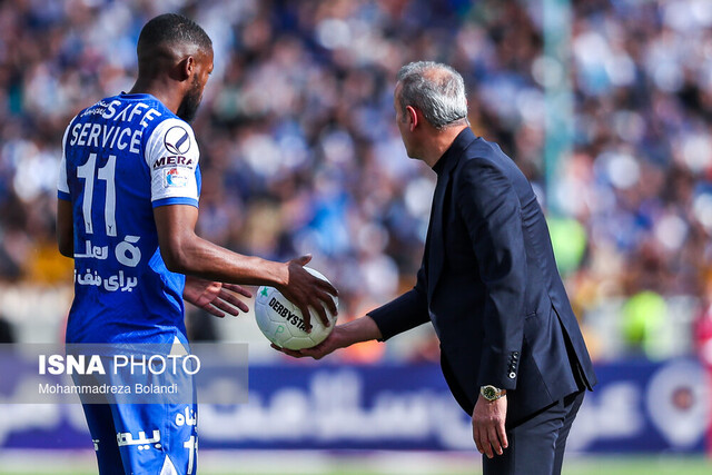سوءتفاهم درباره سهمیه بازیکنان خارجی لیگ برتر سوءتفاهم درباره سهمیه بازیکنان خارجی لیگ برتر