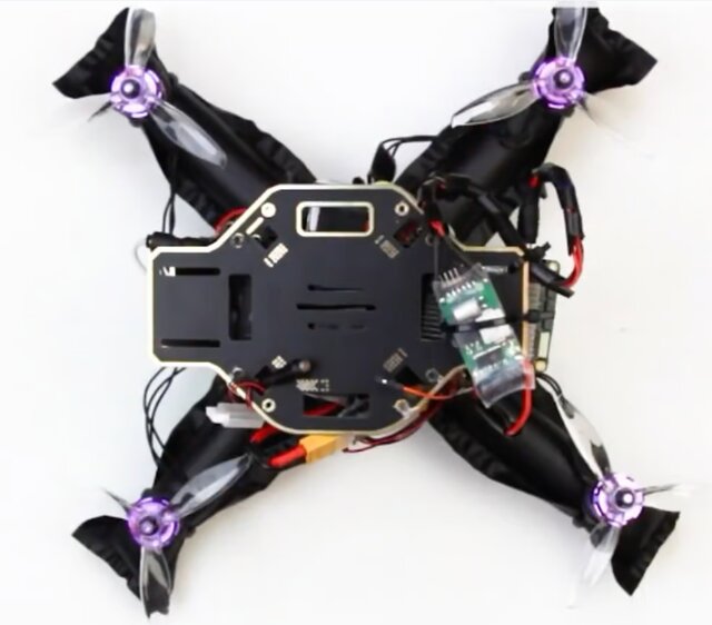 پهپاد مجهز به ایربگ که هنگام برخورد با موانع آسیب نمیبیند