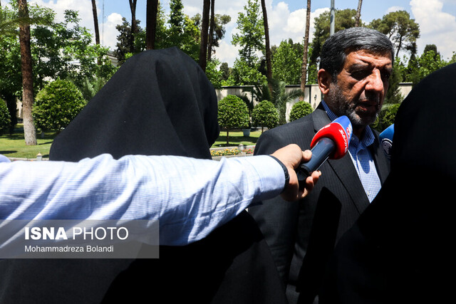 واکنش ضرغامی نسبت به نوع پوشش خبر قهرمانی فرزانه فصیحی واکنش ضرغامی نسبت به نوع پوشش خبر قهرمانی فرزانه فصیحی