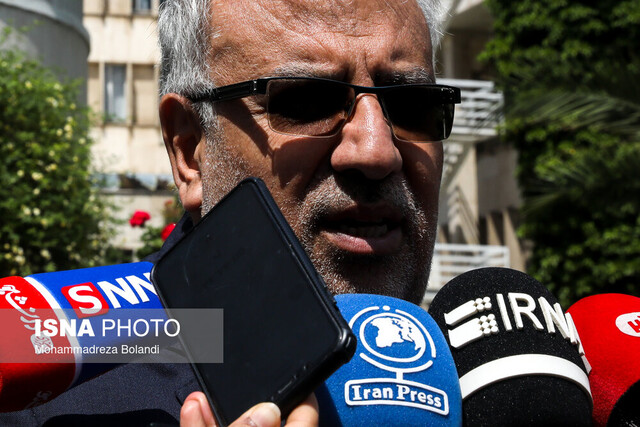 سهمیه بنزین تاکسیهای اینترنتی در دستور کار/ وصول مطالبات از کشور عراق از راههای مختلف سهمیه بنزین تاکسیهای اینترنتی در دستور کار/ وصول مطالبات از کشور عراق از راههای مختلف