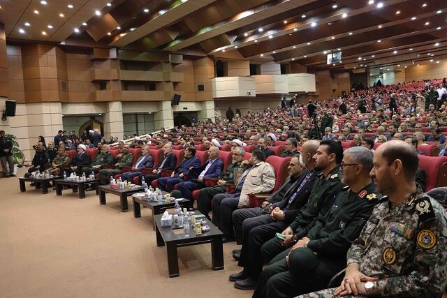 شهید شفیع زاده از نمونههای عملی و بارز وحدت بین ارتش و سپاه بود