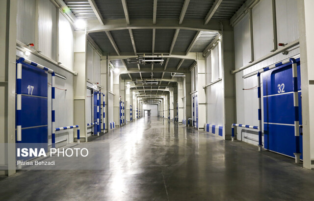 عکس تزیینی است. سردخانه بام ایران با حضور وزیر کار افتتاح شد