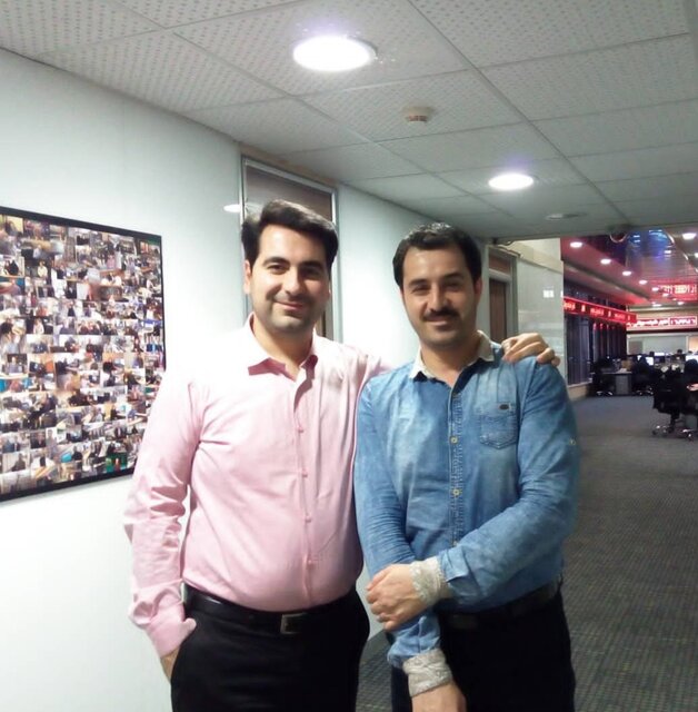 به یاد خبرنگاری که ناگهان قلم و میکروفن را زمین گذاشت