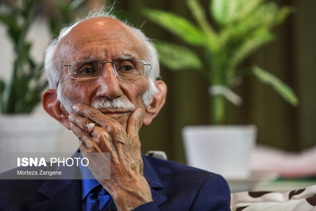 همه دنیا خطوط ایرانی را قبول دارند چرا شما به هیچ انگاشتید؟!