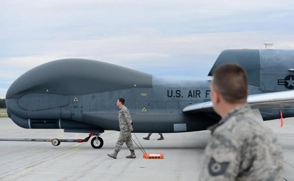 اینجا خط قرمز است!