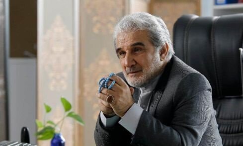 مهدی هاشمی با «یقه سفیدها» به سینما میآید