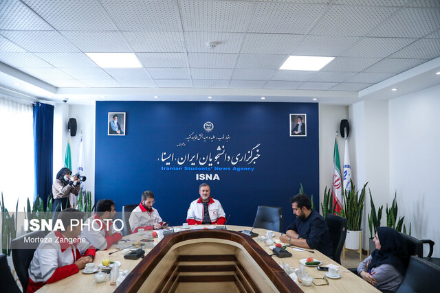 بازدید دبیرکل جمعیت هلال احمر از ایسنا