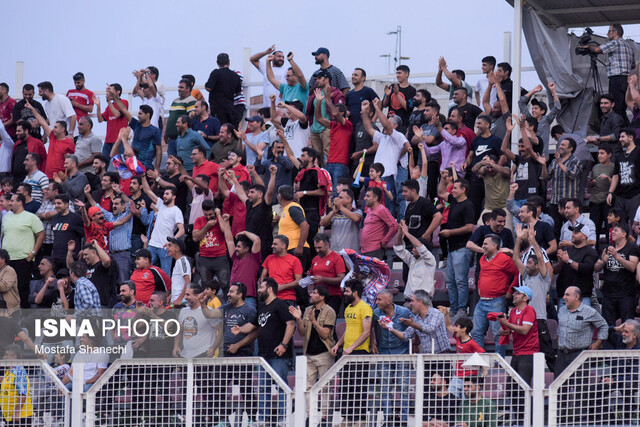 ویدیو/ روایت خبرنگار ایسنا از حواشی دیدار پرسپولیس و نساجی ویدیو/ روایت خبرنگار ایسنا از حواشی دیدار پرسپولیس و نساجی