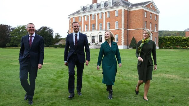 لیز تراس در چونینگ هاوس لیز تراس به خاطر برگزاری مهمانی در اقامتگاه دولتی باید هزینه بدهد