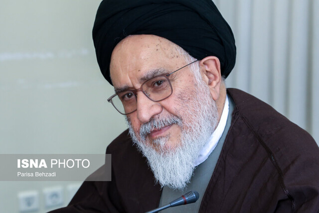 از روزهایی که قم یک شهر آکادمیک بود؛ نه شهر مقدسبازی و مقدسمآبی/علم نه مسلمان است و نه کافر!