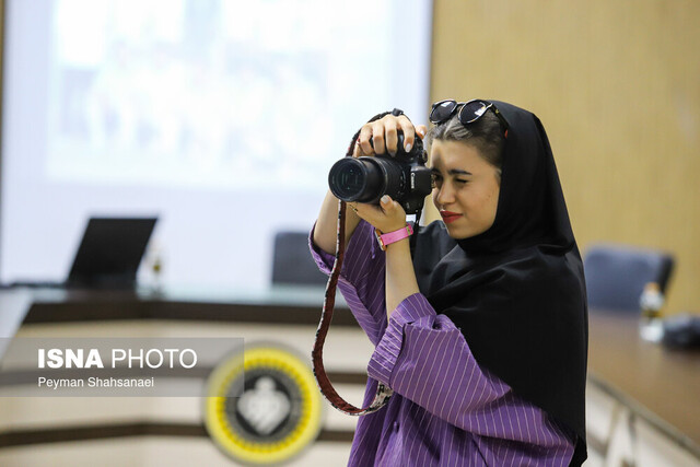 عکس تزیینی است خلاقیت و بیانهای شخصی زنان عکاس در یک نشست