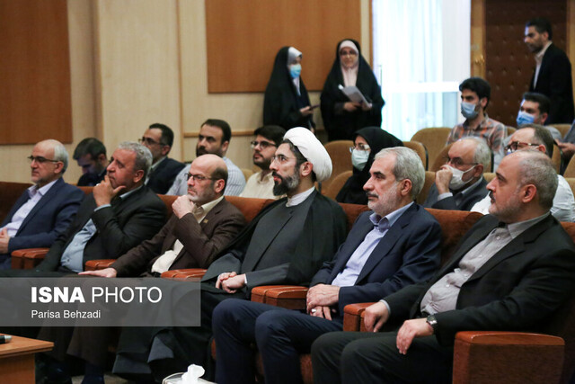 قانون مالکیت فکری میتواند برای پژوهشگران ایجاد انگیزه کند