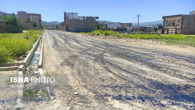 مردم از فرسودگی آسفالت معابر گلایه دارند