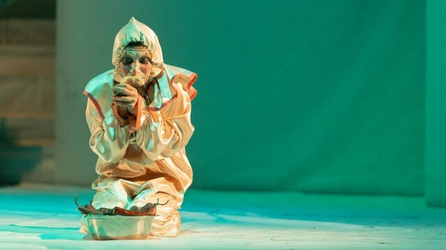 بلد نیستم زیر پتو بجنگم! بلد نیستم زیر پتو بجنگم!