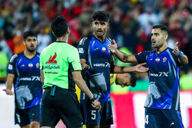 هفته بیست و هشتم لیگ برتر فوتبال؛ پرسپولیس - پیکان