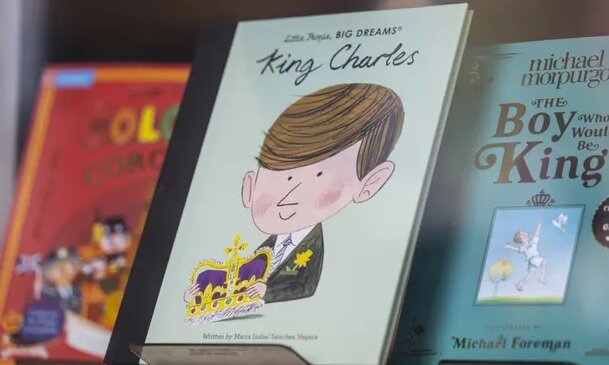 زندگینامه مصور پادشاه بریتانیا پرفروش شد زندگینامه مصور پادشاه بریتانیا پرفروش شد