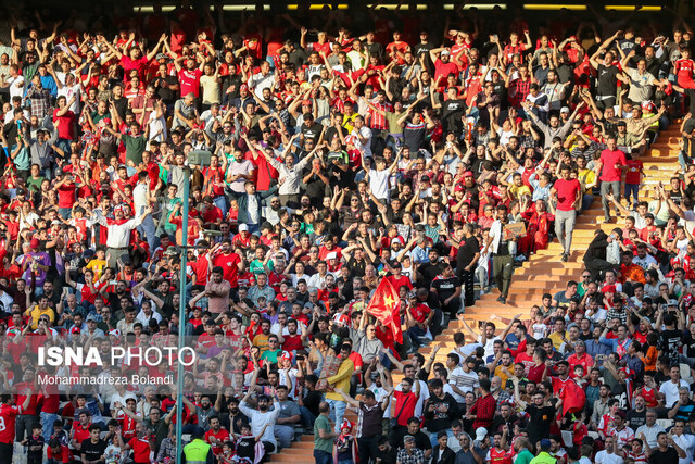 روز شکست آبیها مقابل قرمزها! روز شکست آبیها مقابل قرمزها!