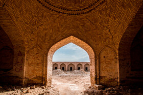 قلعه و کاروانسرای الله آباد