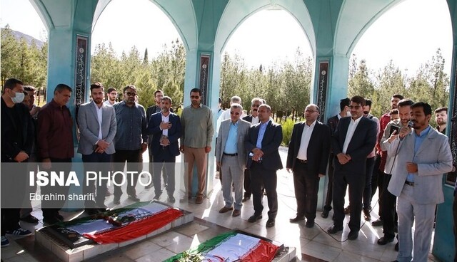 سی و هفتمین جشنواره قرآن و عترت دانشگاههای کشور سی و هفتمین جشنواره قرآن و عترت دانشگاههای کشور