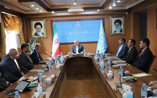 تاکید وزیر دادگستری بر توسعه همکاری‌ با جهاددانشگاهی