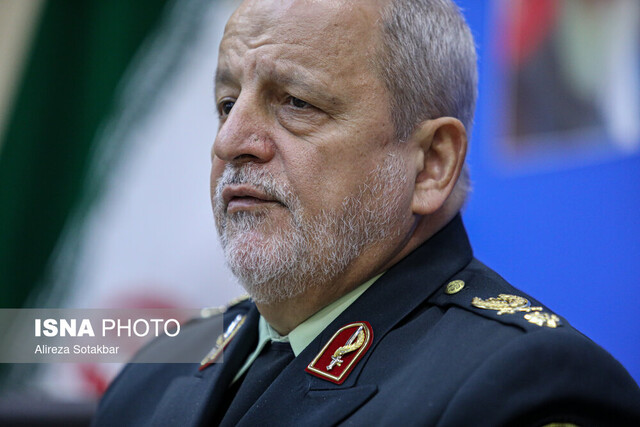 صنعت دفاعی جمهوری اسلامی ایران یک صنعت نوآور است صنعت دفاعی جمهوری اسلامی ایران یک صنعت نوآور است