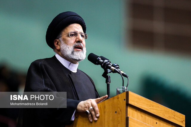 عکس: آرشیو رئیسی: دنیای امروز، دنیای ارتباطات و اطلاعات است