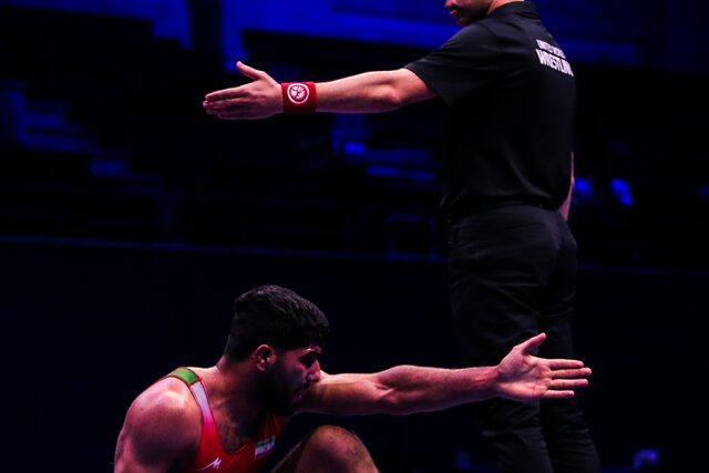 عکس آرشیوی است ۵۰ کشتی گیر در مسابقات بینالمللی کشتی جام موحد وزن کشی کردند